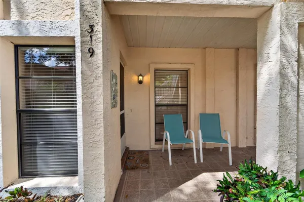 Property Slideshow image 3 of 54 | 319 knottwood ct 2, Sun City Center, FL, 33573