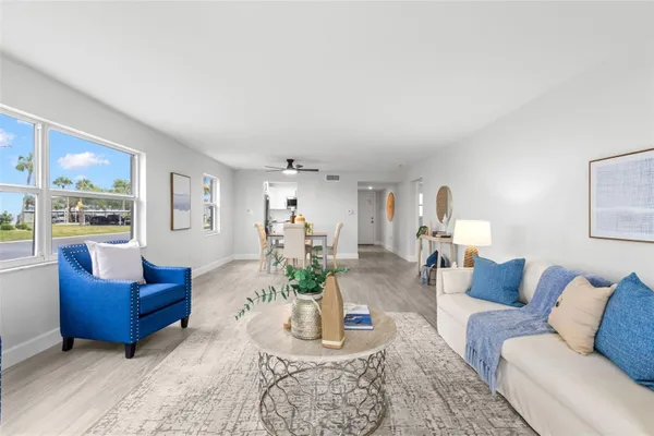 Property Slideshow image 3 of 27 | 2 causeway blvd 101, Dunedin, FL, 34698