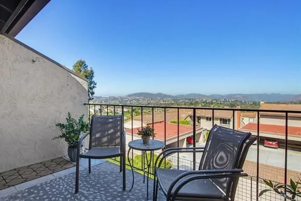 Property Slideshow image 2 of 44 | 17347 plaza maria, San Diego, CA, 92128