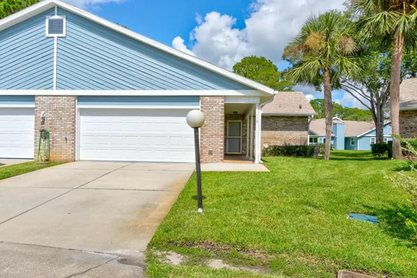 Property Slideshow image 2 of 28 | 116 duck hawk cir 3040, Daytona Beach, FL, 32119