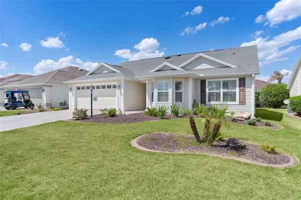 Property Slideshow image 2 of 27 | 1215 westmoreland loop, The Villages, FL, 32162