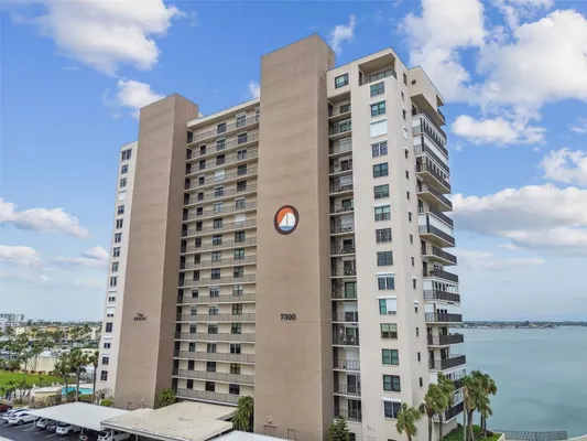 Property Slideshow image 3 of 73 | 7300 sun island dr 1705, South Pasadena, FL, 33707