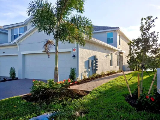 Property Slideshow image 2 of 54 | 931 tidewater shores loop # 712, Bradenton, FL, 34208