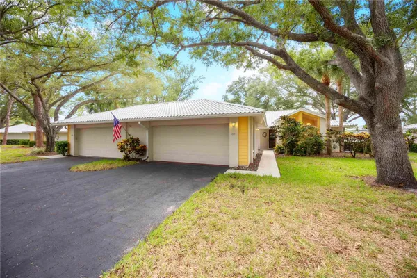 Property Slideshow image 3 of 45 | 231 southampton ln 277, Venice, FL, 34293
