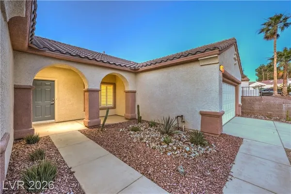 Property Slideshow image 3 of 43 | 1748 warrington dr, Henderson, NV, 89052