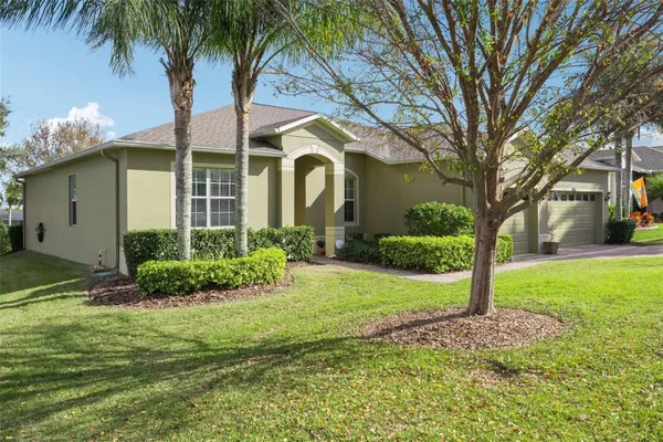 Property Slideshow image 2 of 48 | 3856 sanibel st, Clermont, FL, 34711