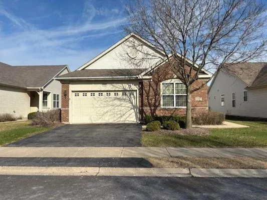 Property Slideshow image 2 of 26 | 3707 idlewild ln, Naperville, IL, 60564