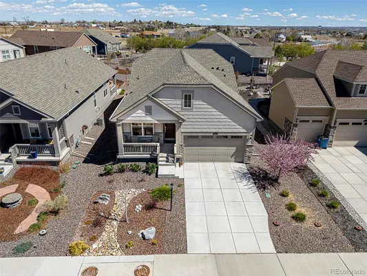 Property Slideshow image 3 of 32 | 15888 xanthia way, Thornton, CO, 80602