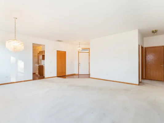 Property Slideshow image 2 of 27 | 21539 w empress ln, Plainfield, IL, 60544