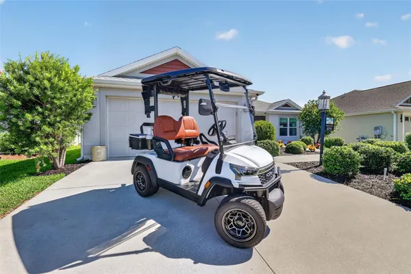 Property Slideshow image 3 of 38 | 5711 henry loop, The Villages, FL, 32163