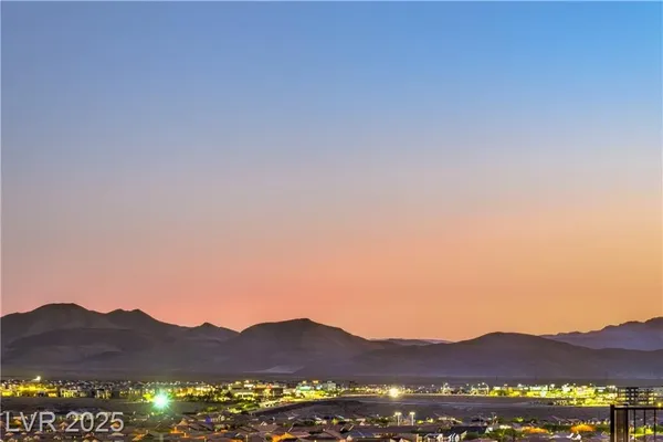 Property Slideshow image 2 of 65 | 2170 peyten park st, Henderson, NV, 89052