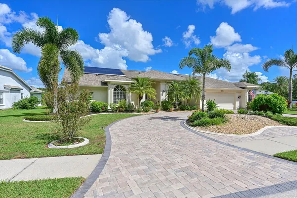 Property Slideshow image 3 of 89 | 6415 turners gap rd, Bradenton, FL, 34203