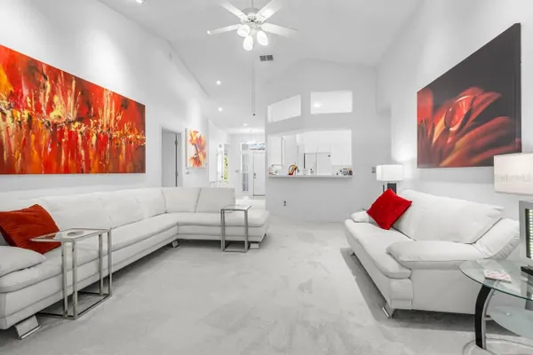 Property Slideshow image 3 of 29 | 1005 mcdaniel st, Sun City Center, FL, 33573