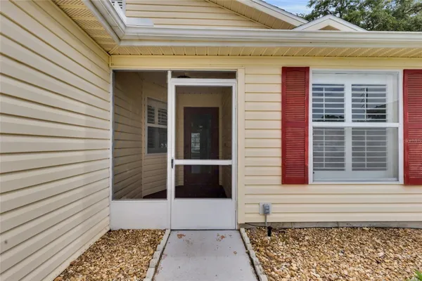 Property Slideshow image 2 of 43 | 701 glen oaks dr, Leesburg, FL, 34748