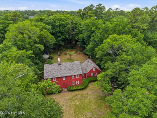 Property Slideshow image 3 of 46 | 8429 bald eagle ln, Wilmington, NC, 28411