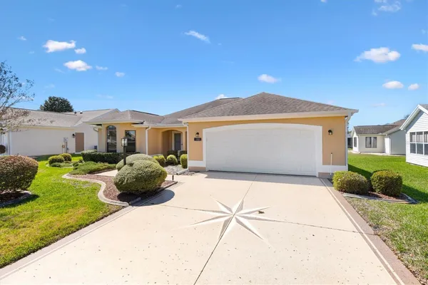 Property Slideshow image 2 of 40 | 1918 armondo dr, The Villages, FL, 32159