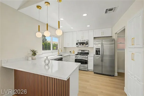 Property Slideshow image 3 of 21 | 8505 festival dr, Las Vegas, NV, 89134