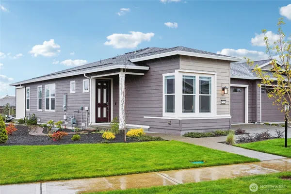 Property Slideshow image 2 of 28 | 15116 183rd ave, Bonney Lake, WA, 98391