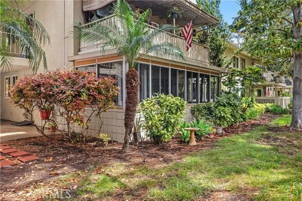 Property Slideshow image 2 of 48 | 118 via estrada d, Laguna Woods, CA, 92637