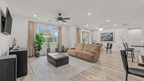 Property Slideshow image 2 of 27 | 4547 s luna privado, Ontario, CA, 91761