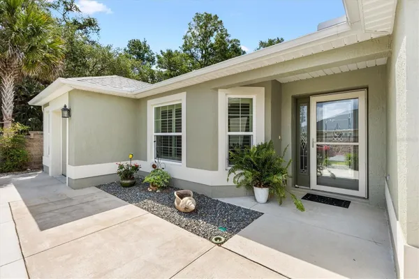 Property Slideshow image 3 of 33 | 7351 se 169th cote loop, The Villages, FL, 32162