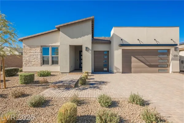 Property Slideshow image 2 of 65 | 10023 chrysolite pl, Las Vegas, NV, 89143