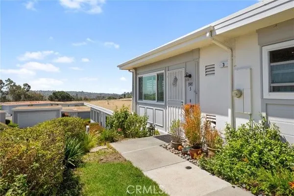 Property Slideshow image 3 of 46 | 3747 vista campana 3, Oceanside, CA, 92057