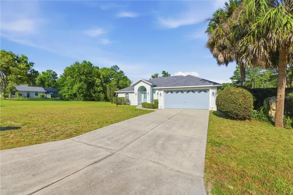 Property Slideshow image 3 of 33 | 10772 sw 53rd cir, Ocala, FL, 34476