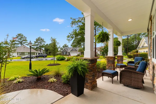 Property Slideshow image 3 of 45 | 1425 n middleton dr, Calabash, NC, 28467