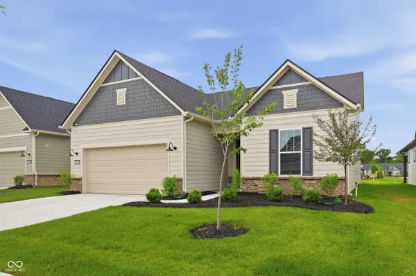 Property Slideshow image 2 of 55 | 14822 desert orchid dr, Westfield, IN, 46074