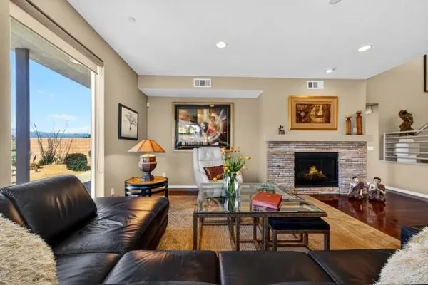 Property Slideshow image 3 of 53 | 779 spaulding ln, Palm Springs, CA, 92262