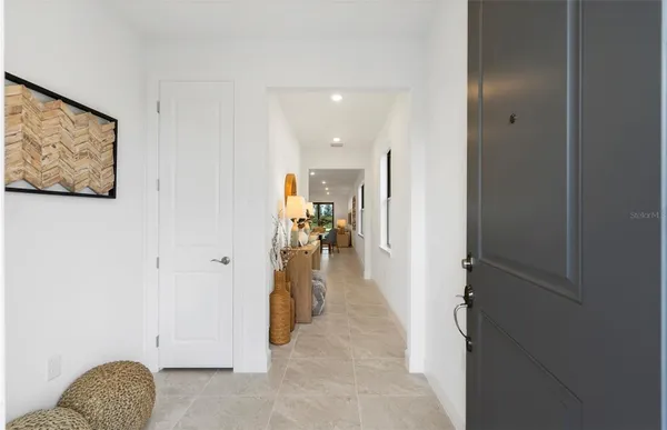 Property Slideshow image 2 of 23 | 18921 indian rock pl, Lakewood Ranch, FL, 34211