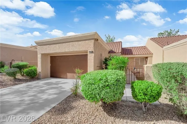 Property Slideshow image 3 of 32 | 9424 gold mountain dr, Las Vegas, NV, 89134