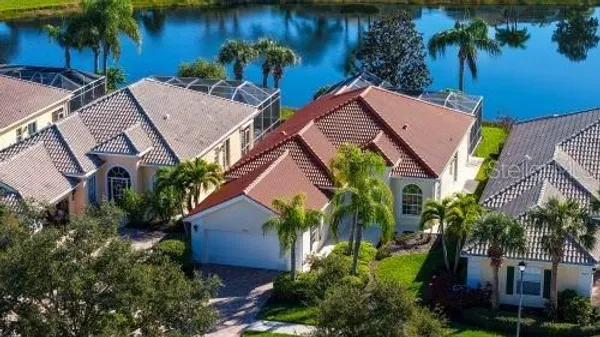 Property Slideshow image 2 of 54 | 7681 uliva way, Sarasota, FL, 34238