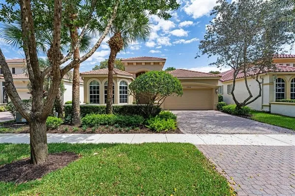 Property Slideshow image 3 of 39 | 1914 via castello, Wellington, FL, 33411