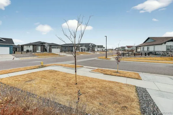 Property Slideshow image 3 of 50 | 8823 s quemoy ct, Aurora, CO, 80016