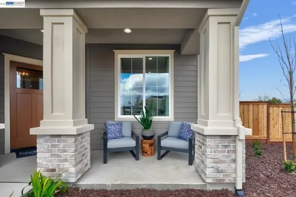 Property Slideshow image 3 of 60 | 889 conrad st, Manteca, CA, 95336