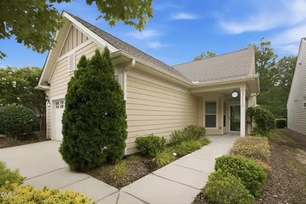Property Slideshow image 2 of 50 | 147 rosedale creek dr, Durham, NC, 27703