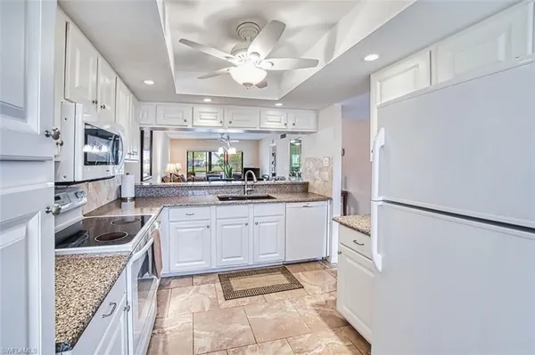 Property Slideshow image 2 of 46 | 13131 cross creek blvd 103, Fort Myers, FL, 33912