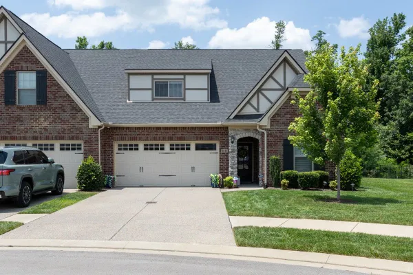 Property Slideshow image 3 of 39 | 1811 ravenwood ct, Lebanon, TN, 37090