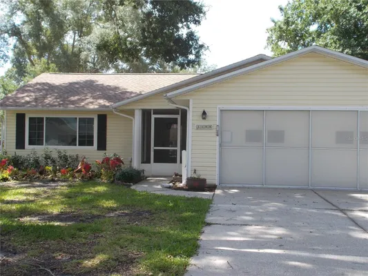Property Slideshow image 2 of 67 | 2108 greenlaw ct, Leesburg, FL, 34788