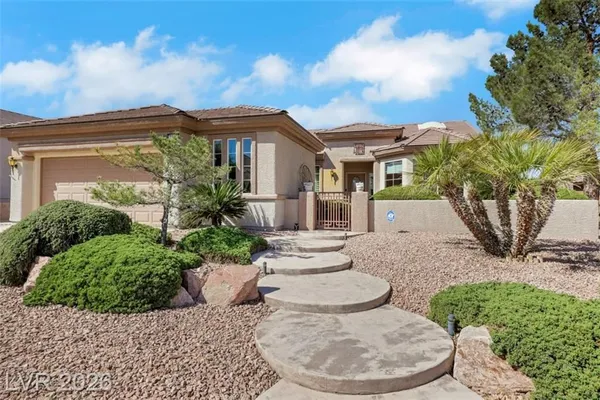 Property Slideshow image 3 of 43 | 2025 wildwood lake st, Henderson, NV, 89052