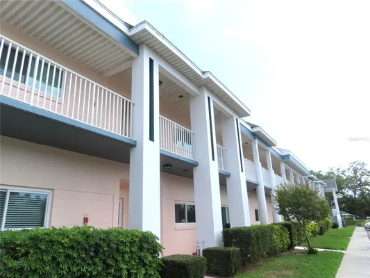 Property Slideshow image 3 of 15 | 2291 americus blvd 37, Clearwater, FL, 33763