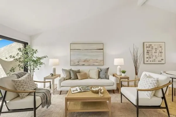 Property Slideshow image 3 of 43 | 134 s jayton ln, Encinitas, CA, 92024