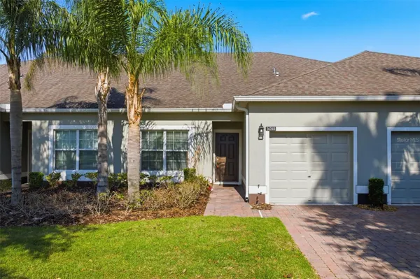 Property Slideshow image 2 of 36 | 3624 solana cir b, Clermont, FL, 34711