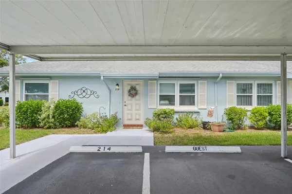 Property Slideshow image 2 of 57 | 214 gloucester blvd, Sun City Center, FL, 33573