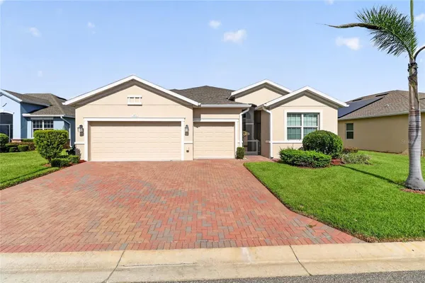 Property Slideshow image 2 of 46 | 3973 bedford ave, Winter Haven, FL, 33884