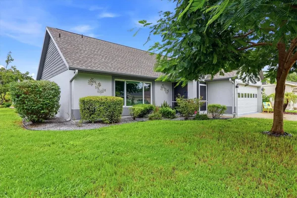 Property Slideshow image 2 of 39 | 516 wekiva river ct 118, Englewood, FL, 34223