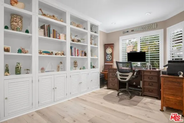 Property Slideshow image 3 of 26 | 4445 antigua way, Oxnard, CA, 93035