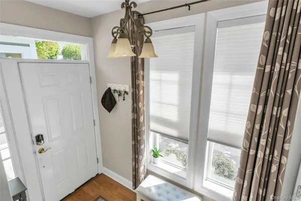 Property Slideshow image 3 of 33 | 176 symphony dr, Brookhaven, NY, 11755